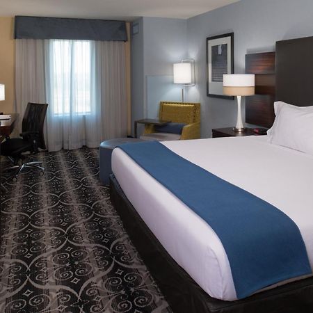 Holiday Inn Express & Suites Kansas City Airport By Ihg Exterior foto