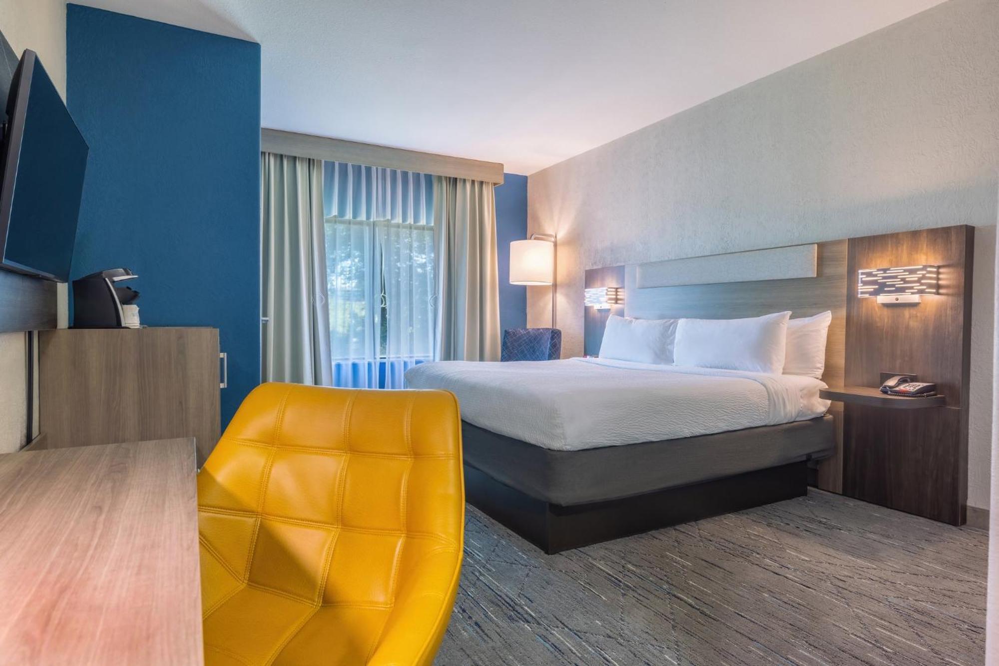 Holiday Inn Express & Suites Kansas City Airport By Ihg Exterior foto